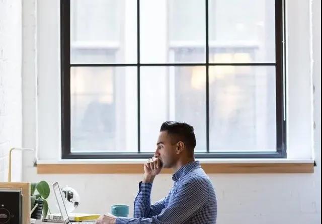 研赏通谈文案 / 设计 / 剪辑外，这 4 个冷门技能线上接单更赚钱：时薪 50 + 不内卷插图