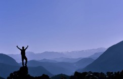 研赏通“不用动脑” 的线上副业清单：适合碎片化时间，每天 30 分钟赚话费钱